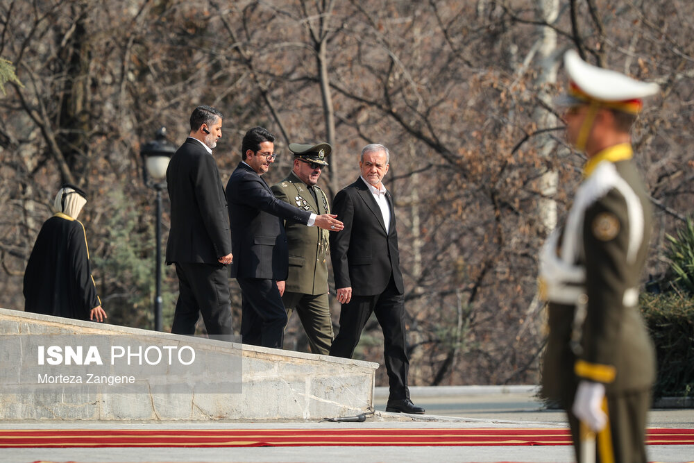 استقبال رسمی از امیر قطر