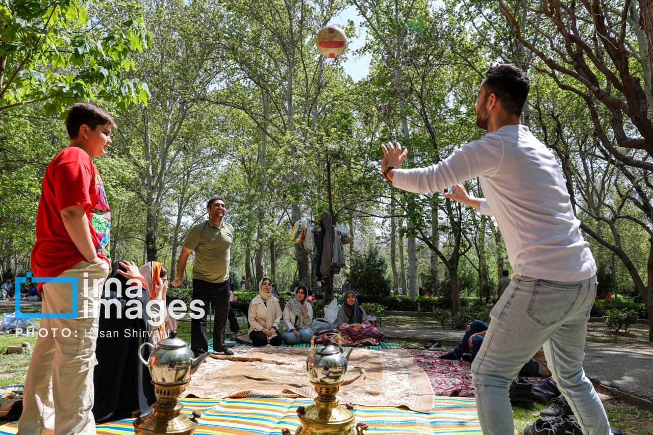 «سیزده‌بدَر» ۱۴۰۴ - پارک لاله