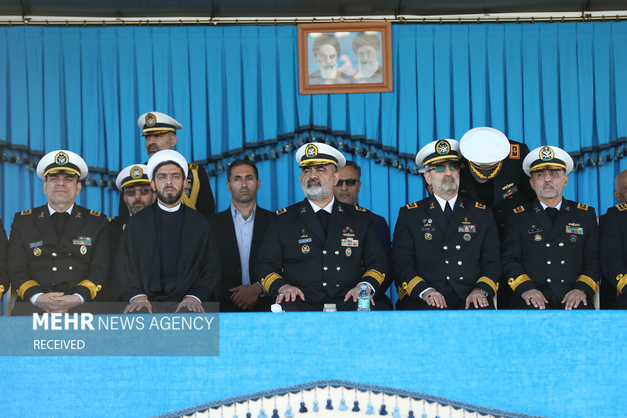 صبحگاه عمومی دانشجویان دانشگاه امام خمینی (ره)