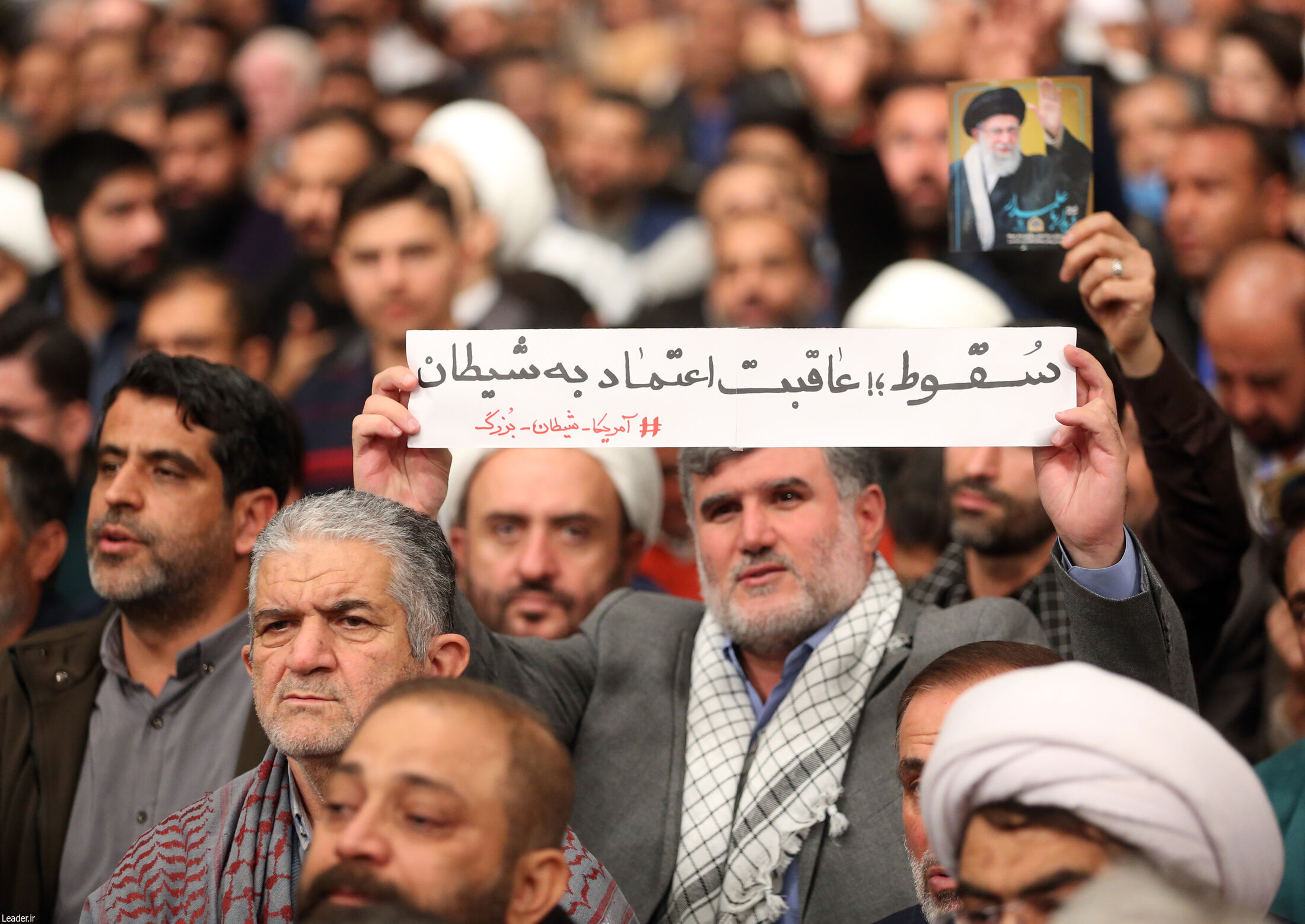 دیدار مردم با رهبر انقلاب