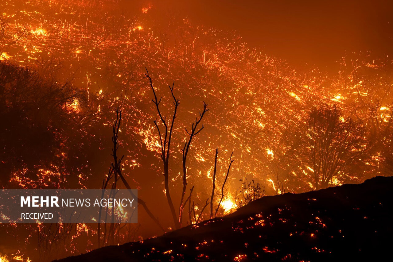 آتش‌سوزی گسترده در جنوب کالیفرنیا