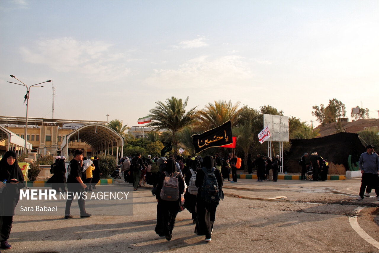تردد زائران اربعین حسینی از مرز خسروی