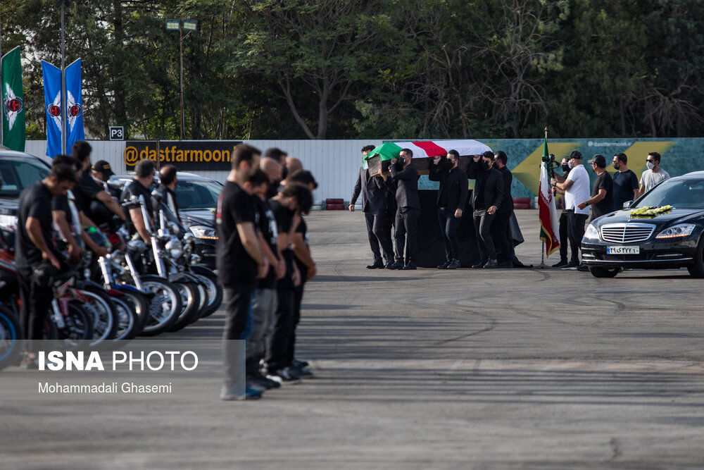 مراسم خاکسپاری ارشا اقدسی بدلکار سینما