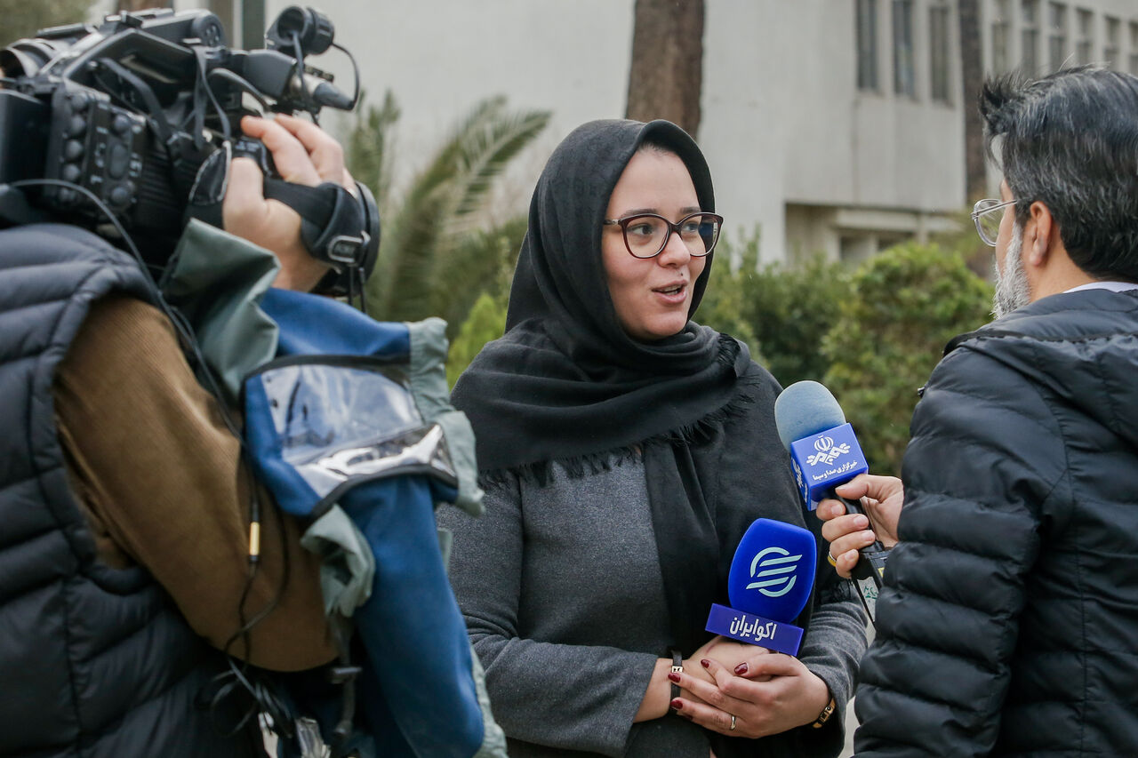 اعضای هیأت دولت در جمع خبرنگاران