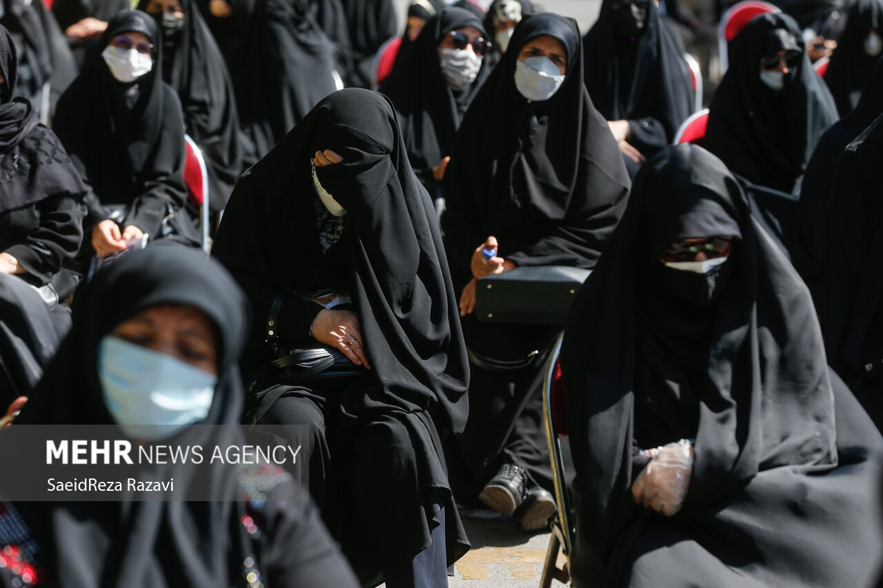 مراسم عزاداری ۲۸ صفر در میدان صادقیه تهران