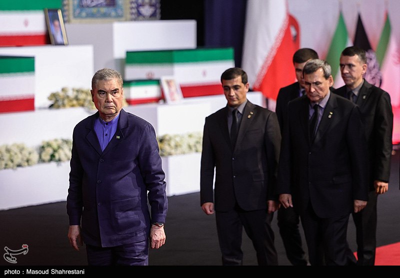 حضور سران قوا در مصلای تهران