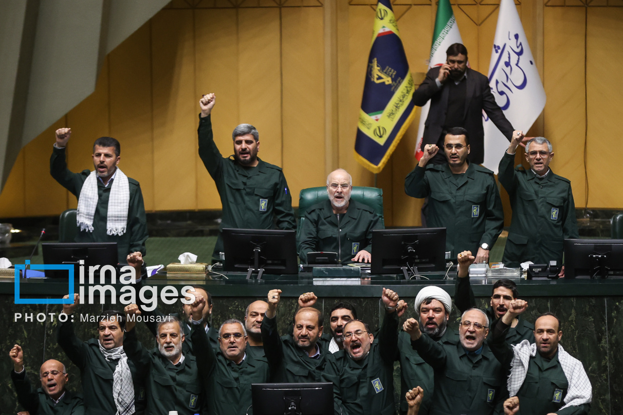 مراسم سالروز ورود امام خمینی(ره) به کشور