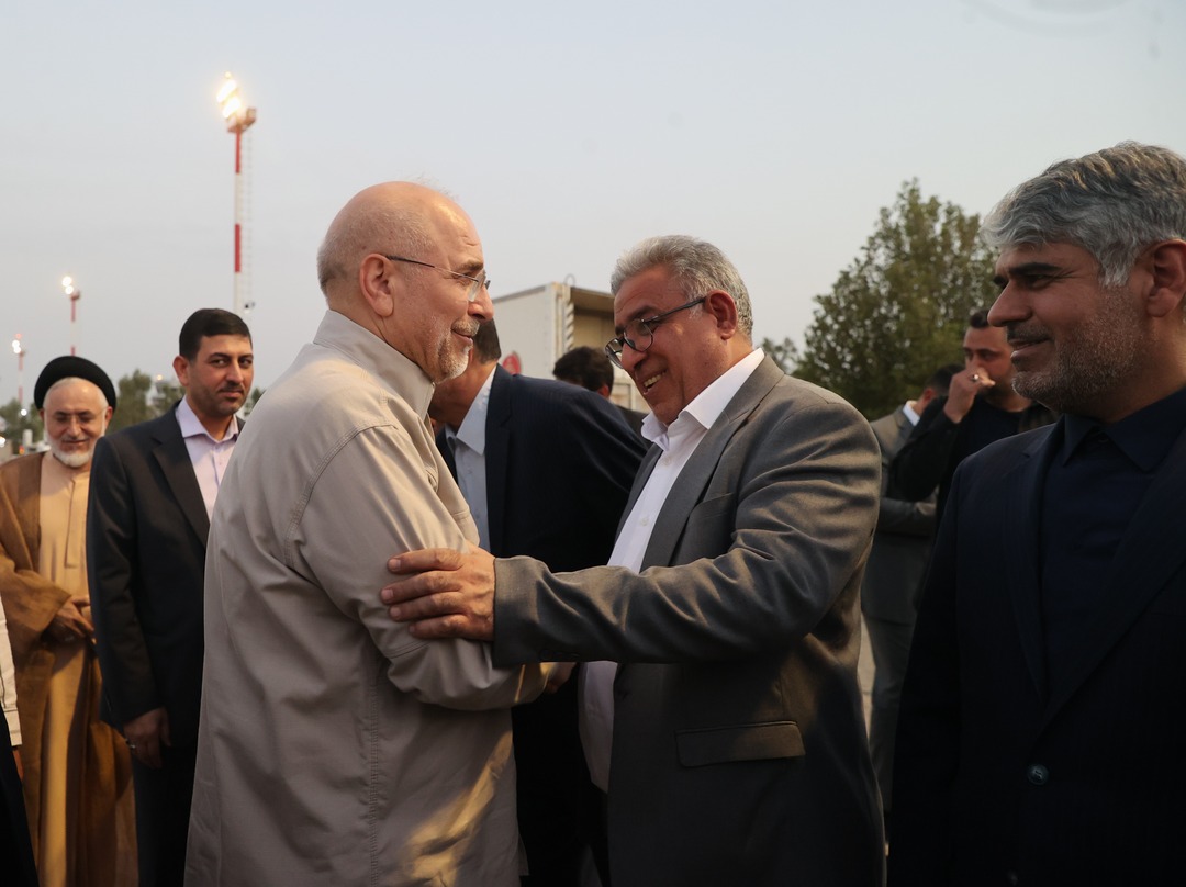  رئیس مجلس در فرودگاه بین المللی آبادان