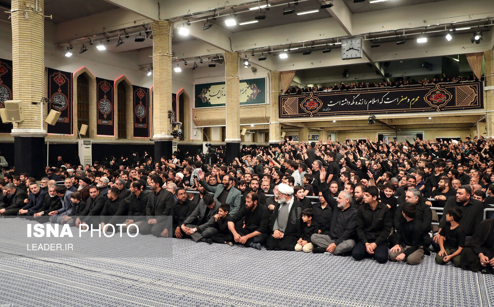  آخرین شب مراسم عزاداری حضرت اباعبدالله الحسین (ع) با حضور رهبری