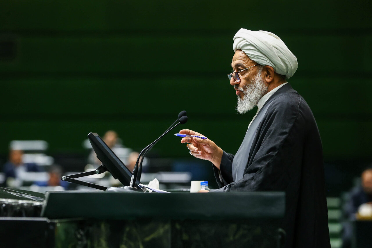 بررسی اجرای برنامه هفتم در مجلس با حضور رئیس جمهور