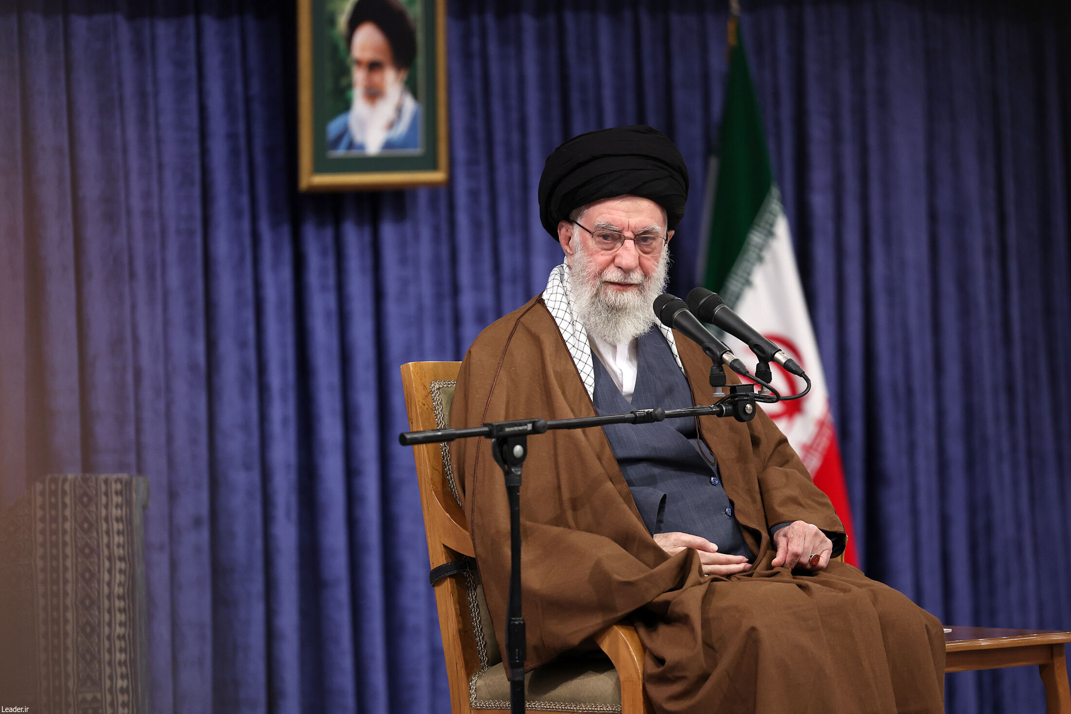 تصاویری از دیدار مدال‌آوران ورزشی و علمی با رهبر انقلاب