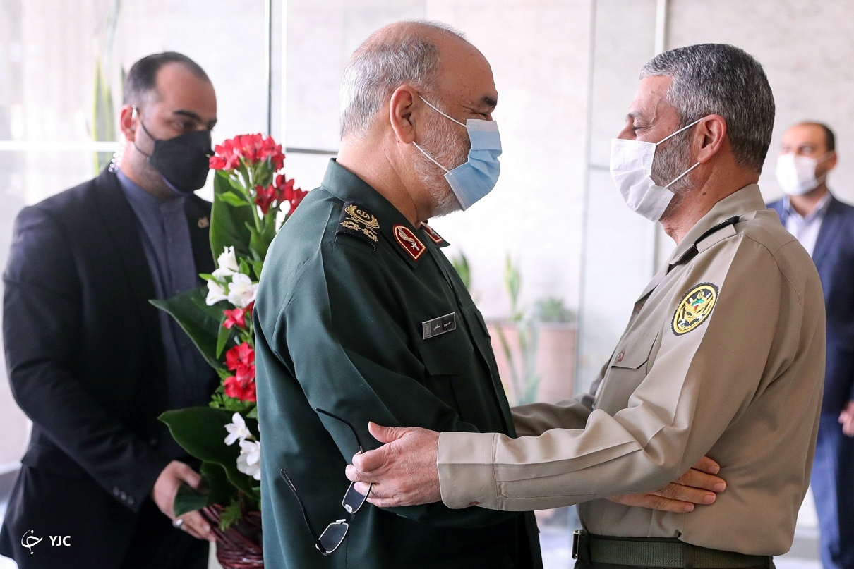 دیدار فرمانده کل سپاه با سرلشکر موسوی