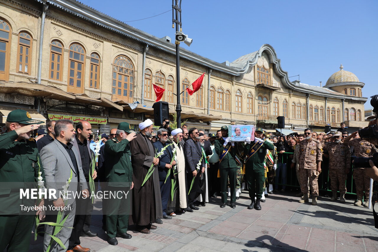 تشییع و خاکسپاری پیکر سردار شهید «علی شادمانی» 