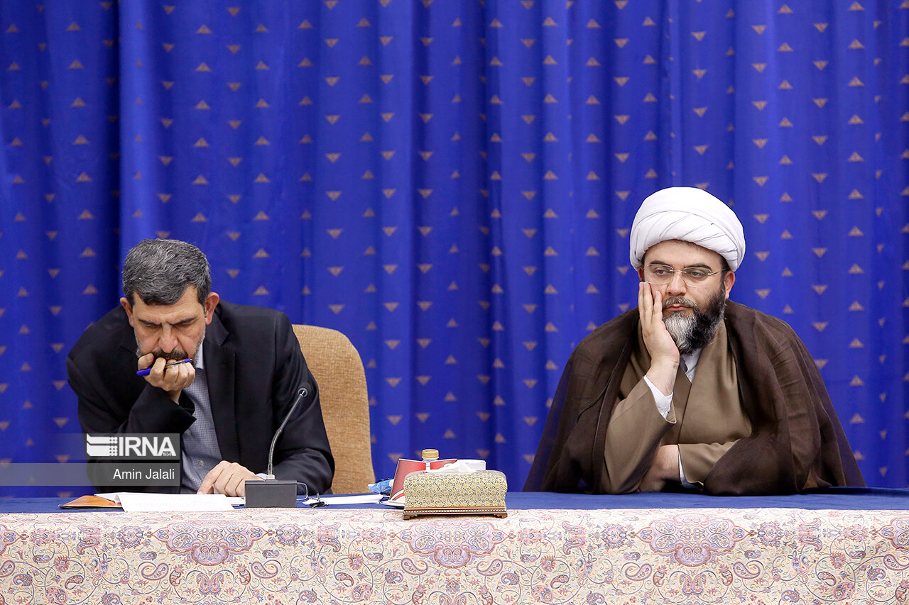 جلسه شورای عالی انقلاب فرهنگی