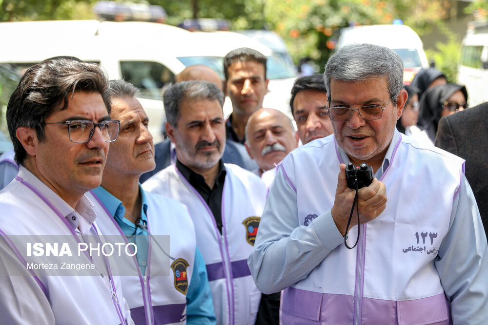 مراسم رژه خودرویی اورژانس اجتماعی در تهران