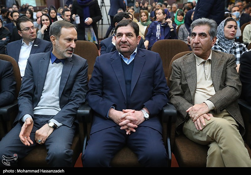 بازدید مخبر از پژوشگاه ملی مهندسی ژنتیک