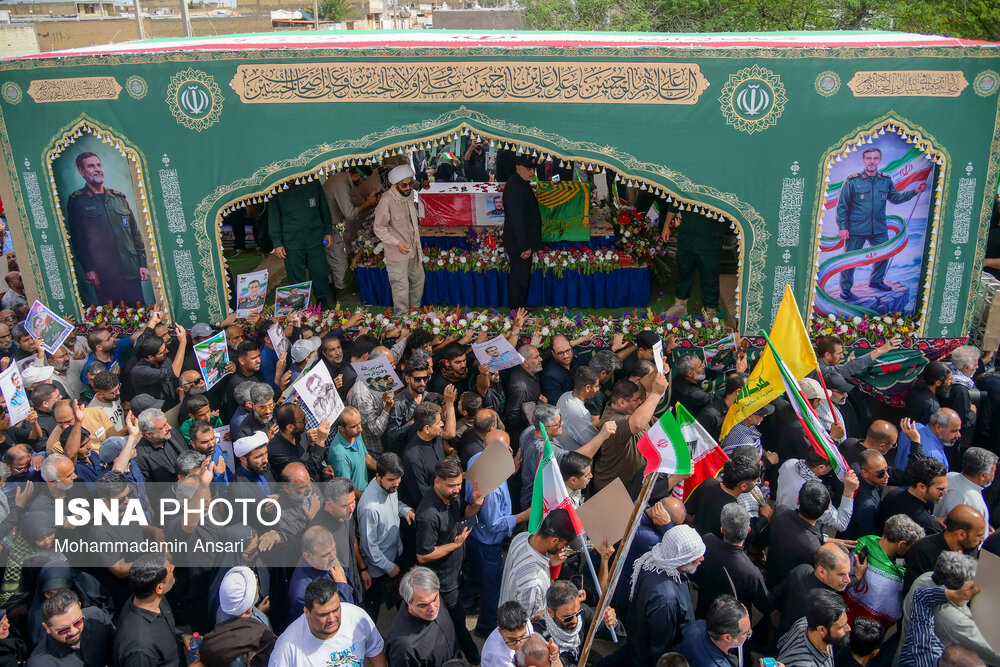تشییع پیکر شهید دریابان «علیرضا تنگسیری»