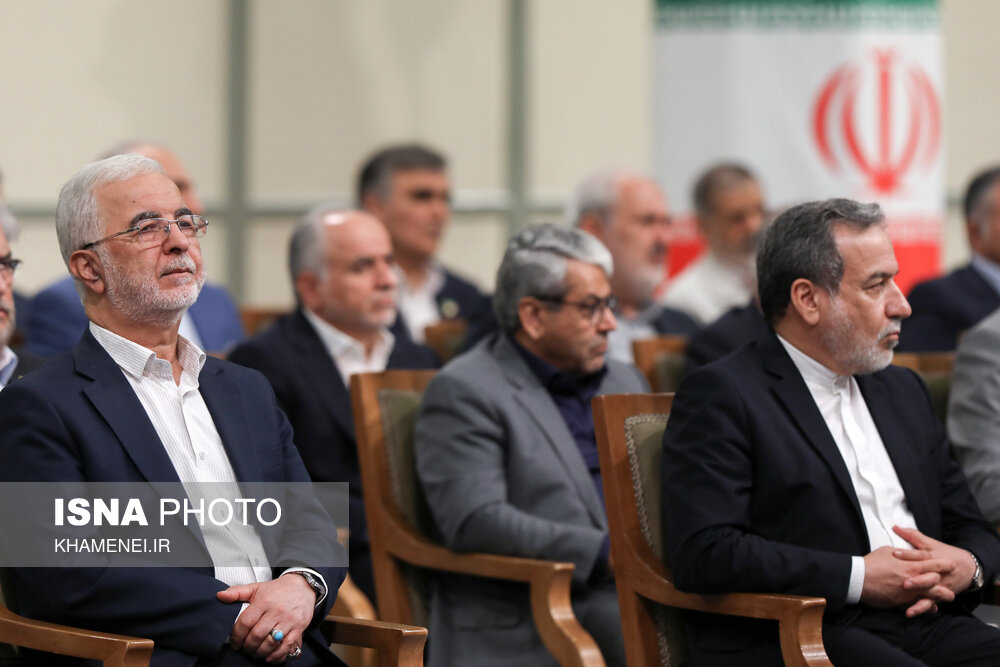 دیدار رئیس‌جمهور و اعضای هیئت دولت با رهبر انقلاب