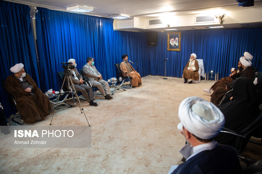 مراجع و علما - قم