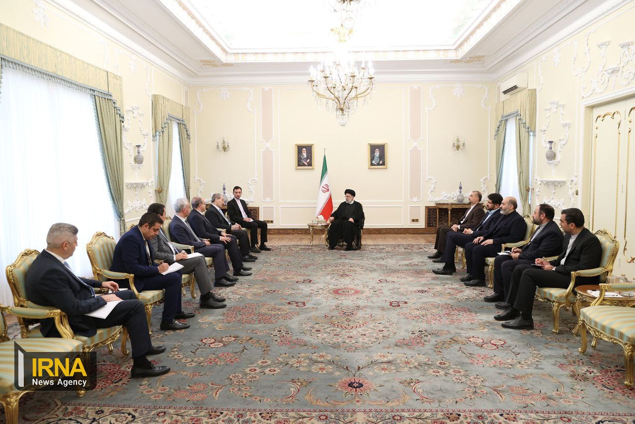 دیدار وزرای خارجه، اقتصاد و تجارت و ارتباطات سوریه با رئیس‌جمهور