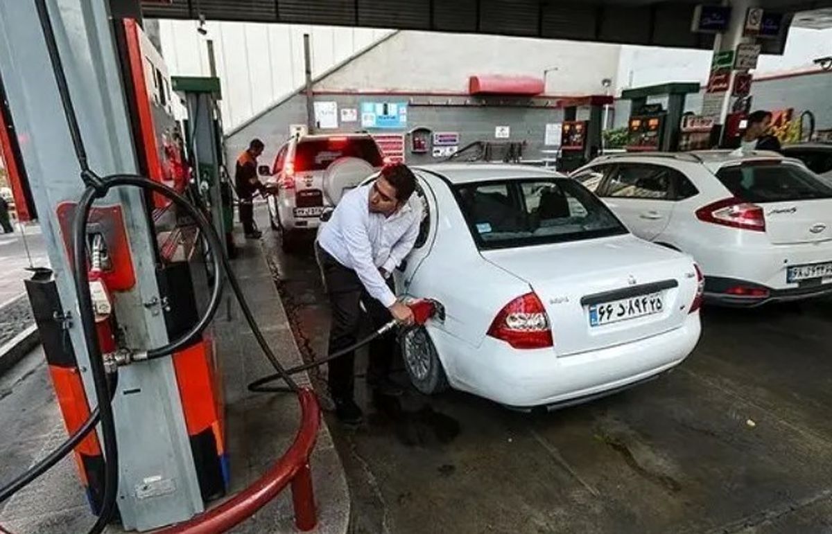 سه‌نرخی شدن قیمت بنزین یا «بنزین به نفر»؟| واریزی ۴.۵میلیونی یارانه بنزین به حساب خانوار