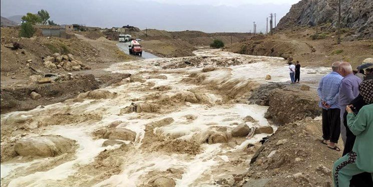 حضور مخبر در مناطق حادثه دیده امامزاده داوود