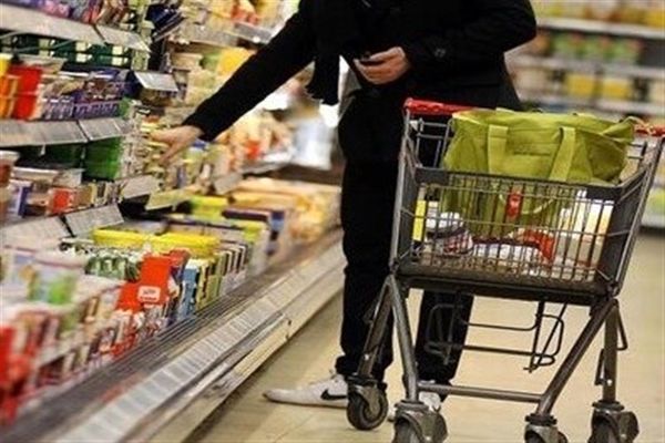 افزایش قیمت گوشت و مرغ با گرانی نهاده‌های دامی | قیمت جدید کالاهای اساسی