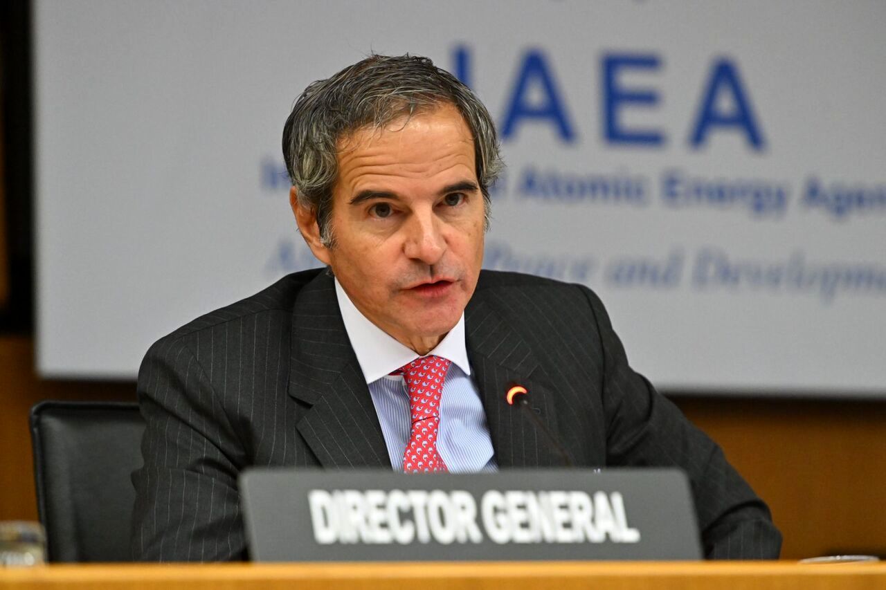 گروسی: با عراقچی گفت‌و‌گوهای عمیق فنی داشتم