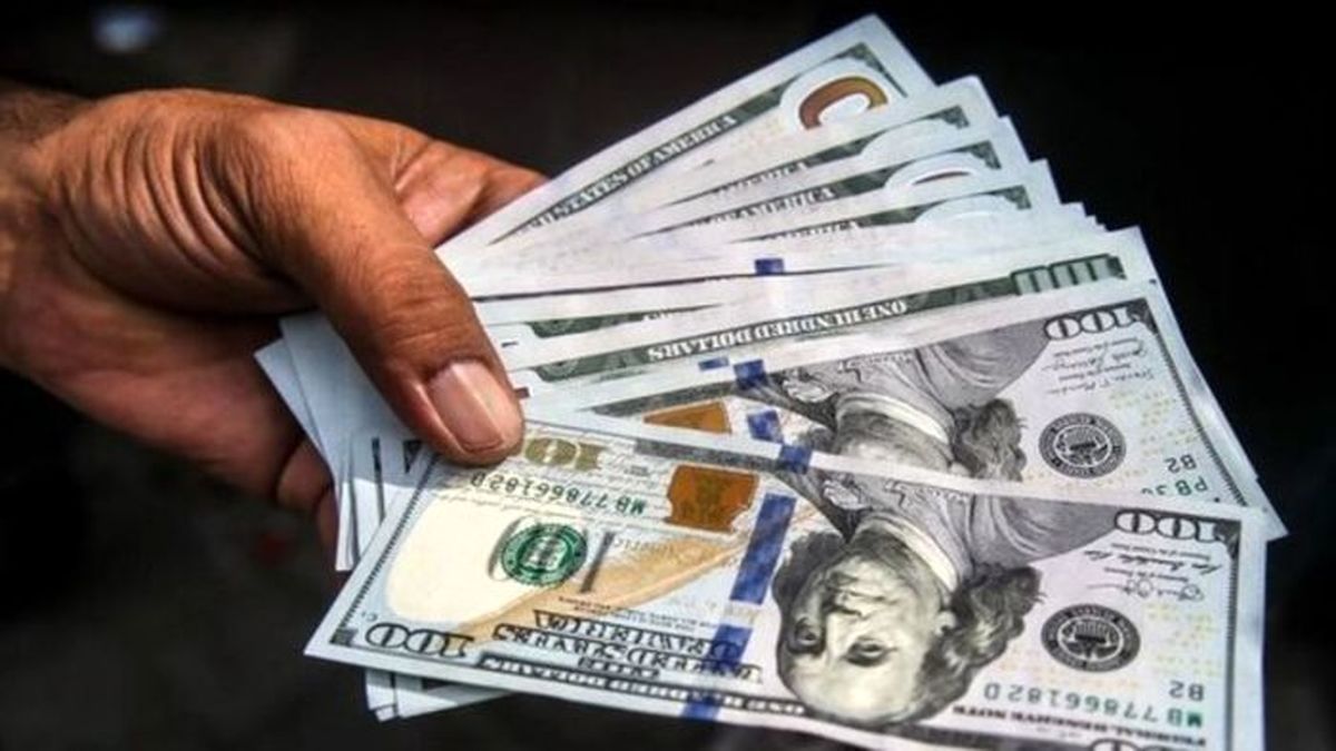 قیمت یورو و دلار دولتی امروز اول آذر 1400 چند؟