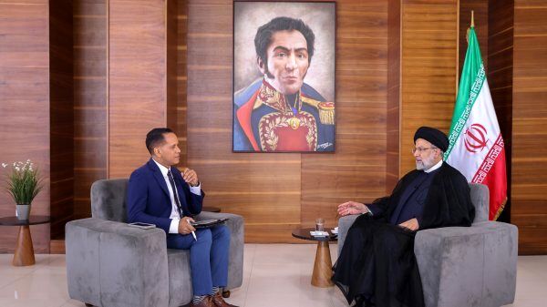 آمریکایی‌ها از تحریم مثل حمله نظامی و به عنوان یک سلاح استفاده می‌کنند /تقویت روابط میان کشورهای در حال تحریم به خنثی‌سازی تحریم‌ها کمک می‌کند