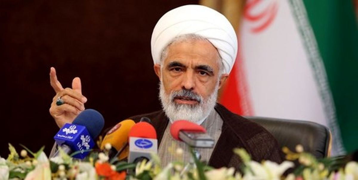انصاری: می‌توان مشکلات را حل کرد مشروط به اینکه در صحنه باشیم