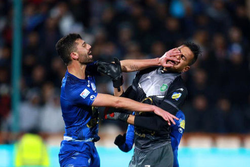 کف‌گرگی محمد دانشگر به صورت دروازه‌بان ماشین‌سازی +عکس