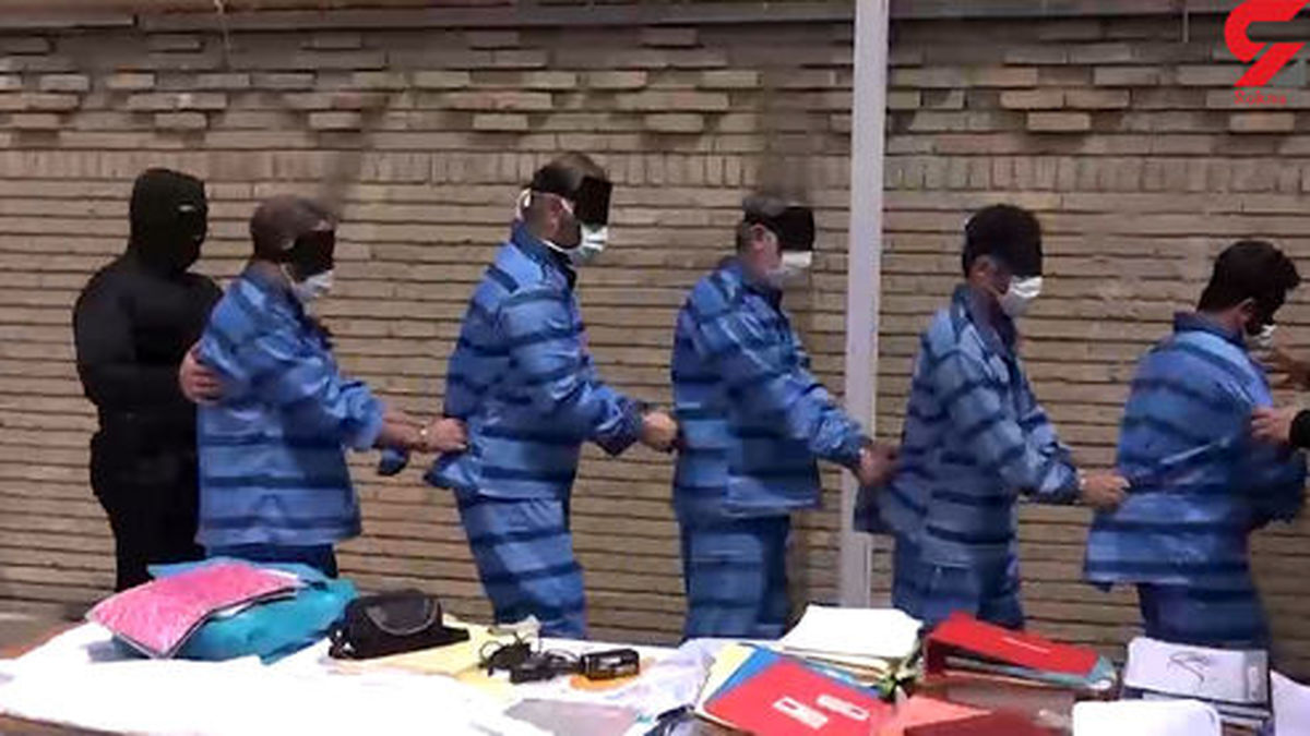 فیلم دستگیری باند فساد توسط سربازان گمنام امام زمان ( عج )