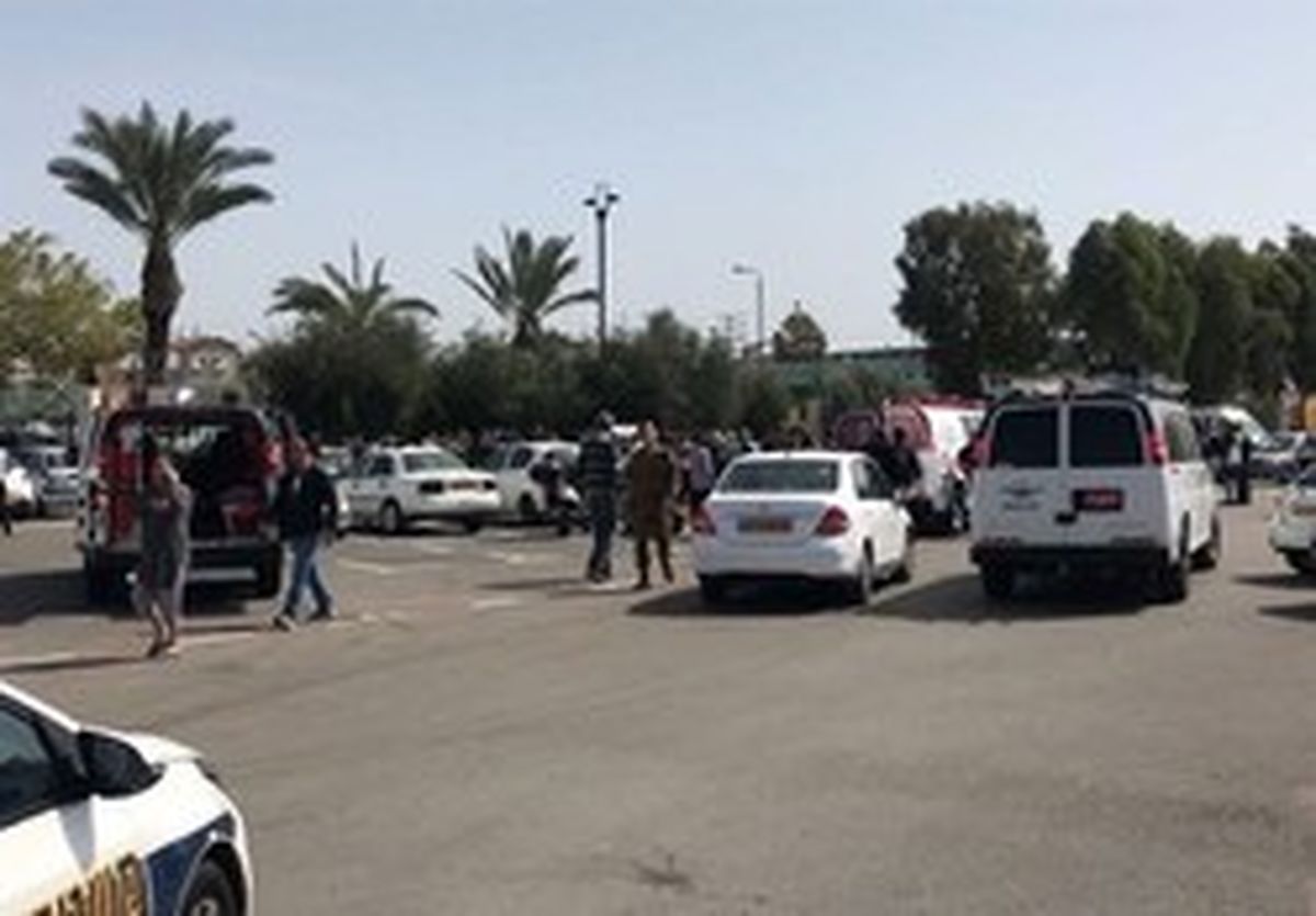 زخمی شدن ۴ نظامی صهیونیست در عملیات یک فلسطینی