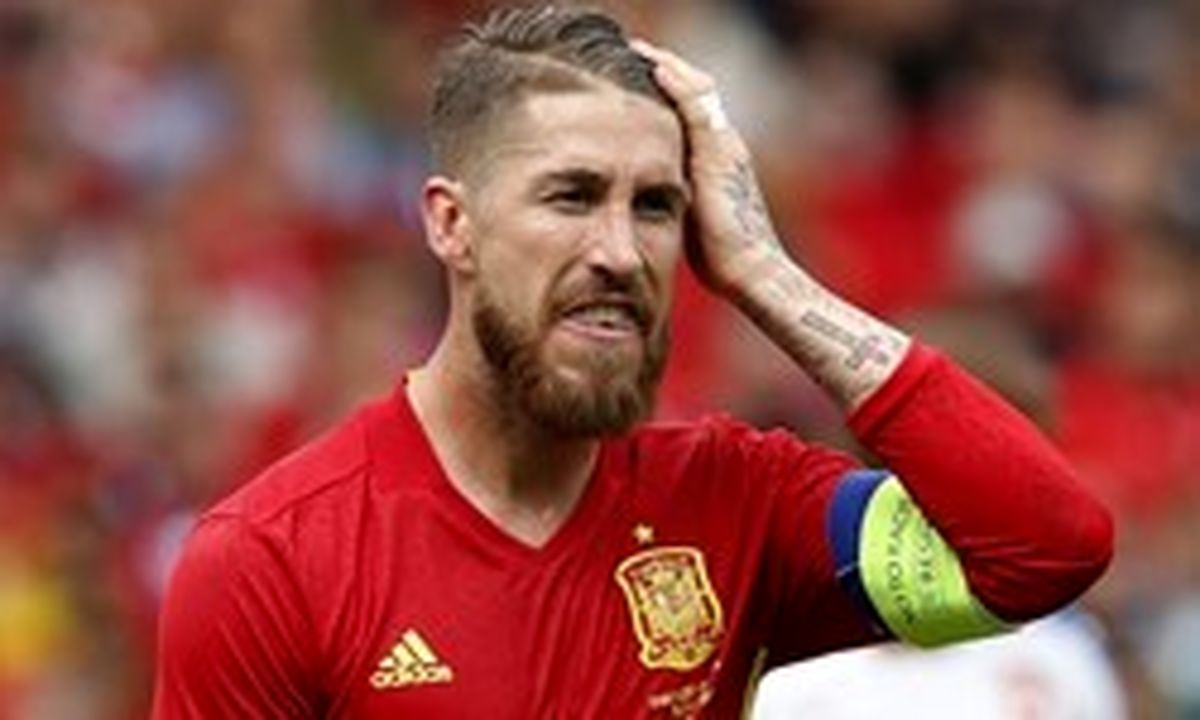 مارادونا می‌داند که چندین سال نوری با مسی فاصله دارد!