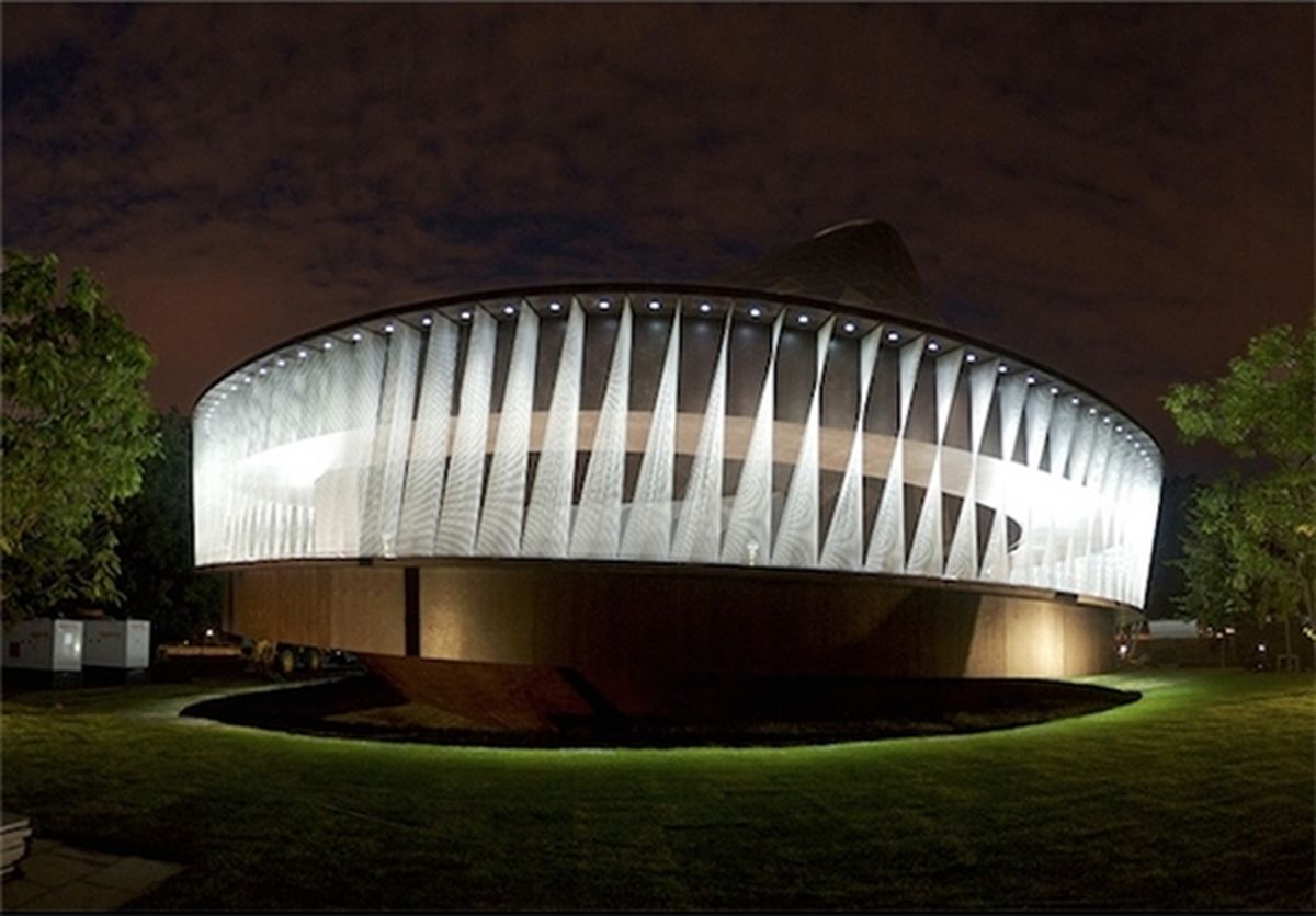 ساختمانی مدور/تصاویر