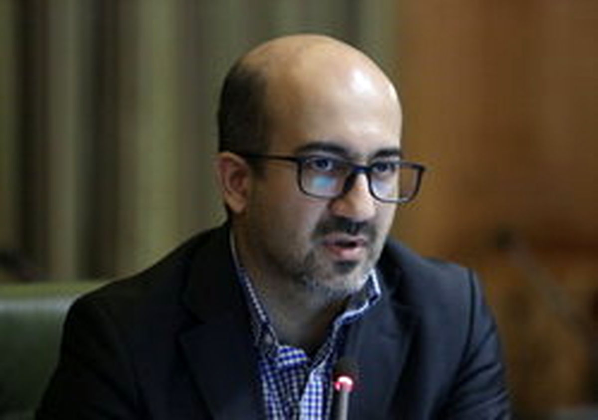 معارفه افشانی در مجمع ۵۱+۲ نفره
