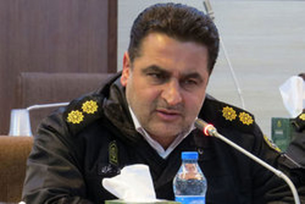 واژگونی تریلی حامل ۳۳ هزار لیتر اسید در قزوین