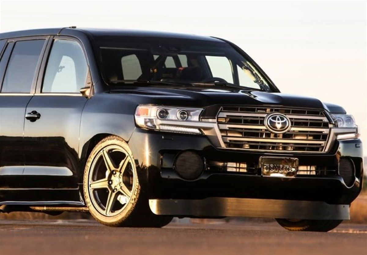  ثبت خودروی ۱۵ میلیاردی به نام یک خانواده!