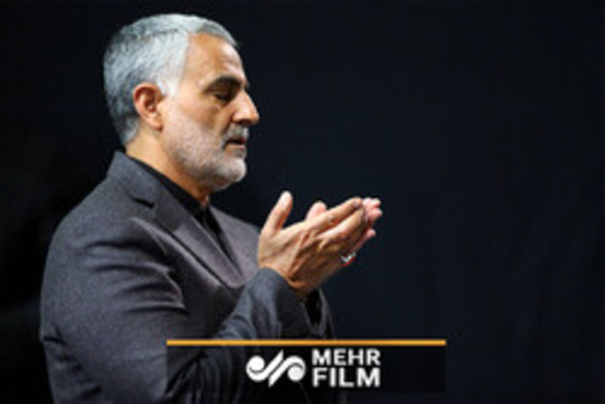 فیلم: عزاداری سردار سلیمانی در کربلای معلا