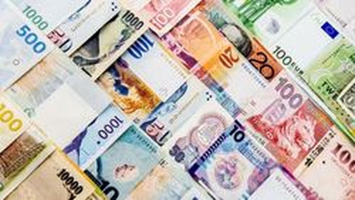 کاهش نرخ ۲۰ ارز بین بانکی در ۳ آبان ۹۷+جدول