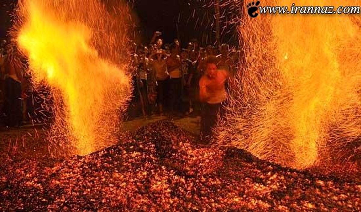 تصاویر/مراسم عجیب راه رفتن بر روی آتش!