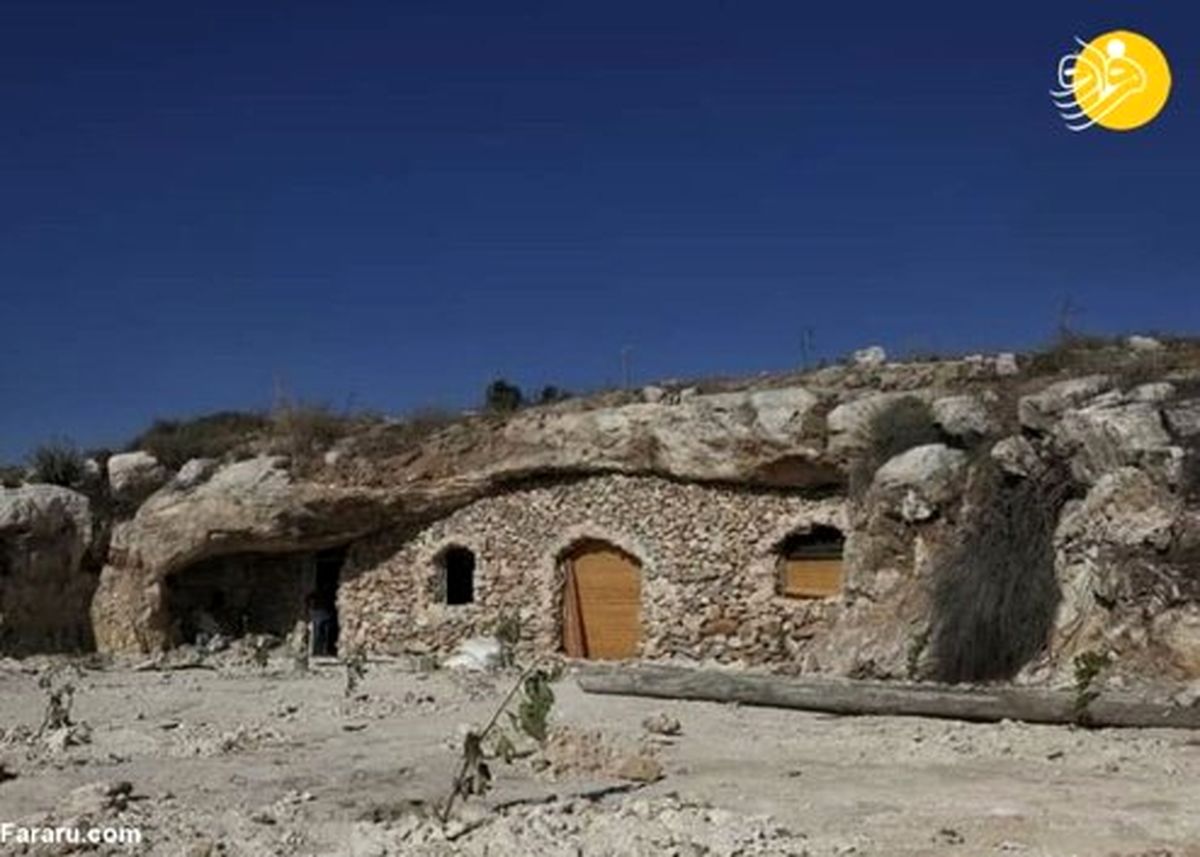 تصاویر: زندگی خانواده فلسطینی در غار