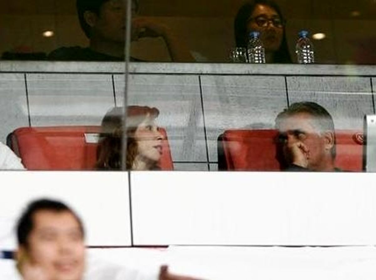 کی‌روش‌وهمسرش‌تماشاچی‌بازی‌استقلال/عکس