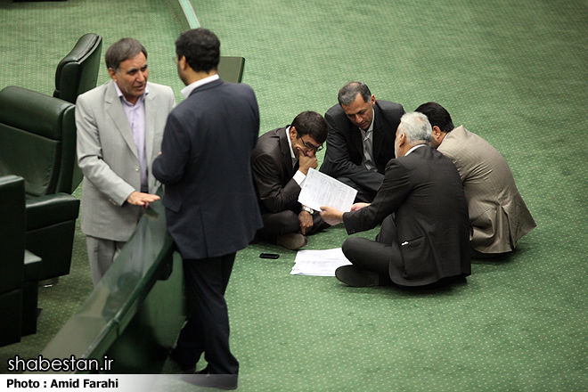 حاشیه‌های جلسه امروز مجلس