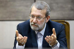 لاریجانی: کشور باید با مالیات اداره شود