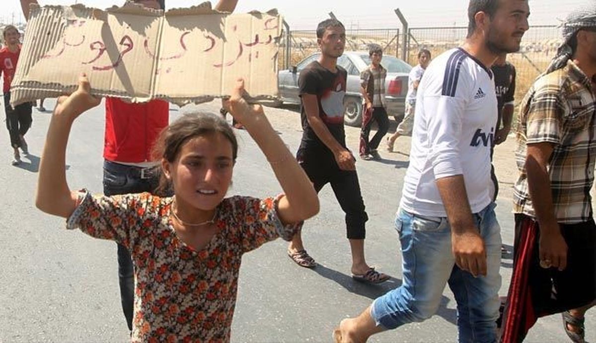 بازارداعش برای فروش دختران ایزدی/عکس