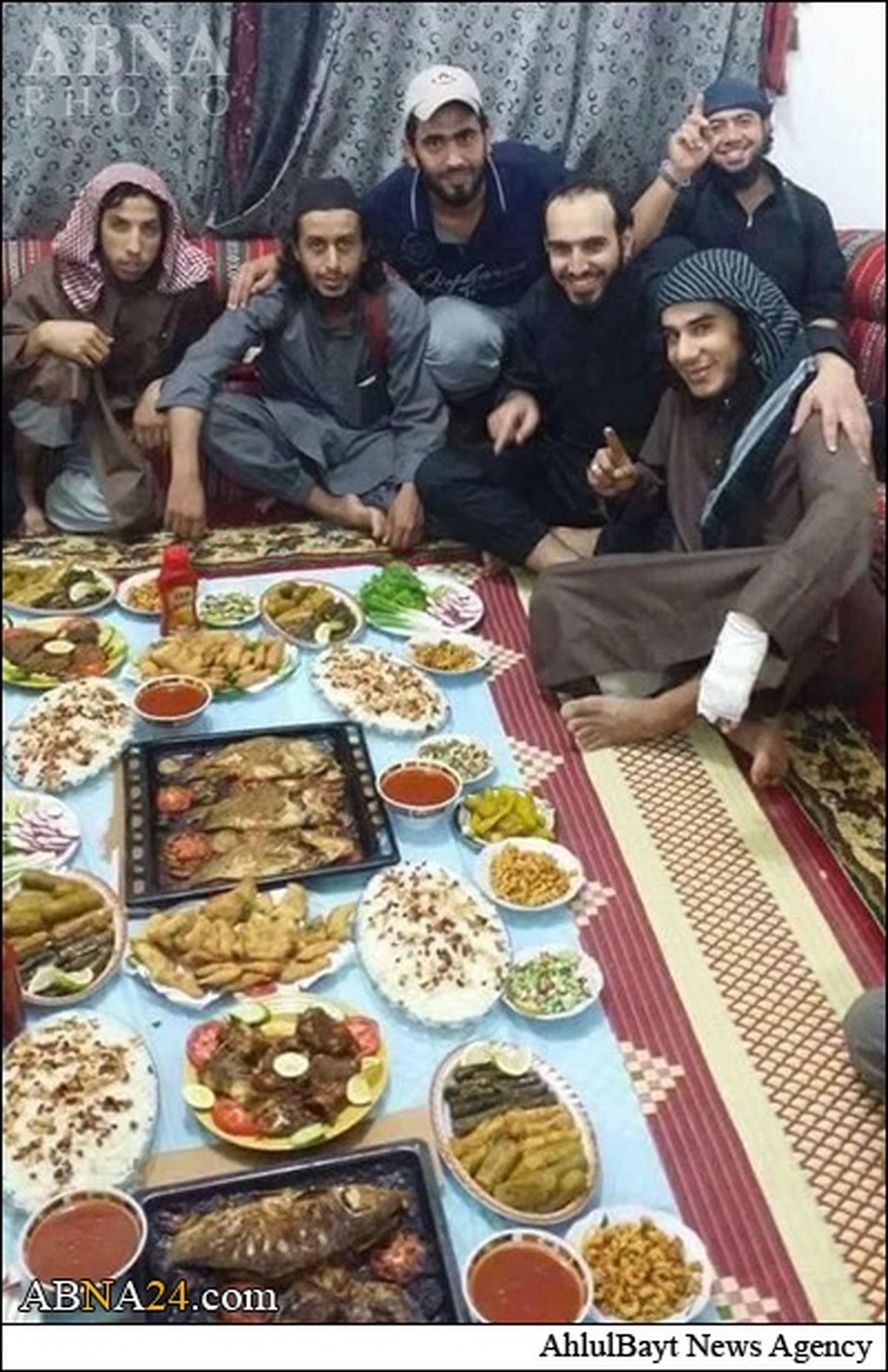 اینجا رقه مرکز خلافت داعش!/عکس