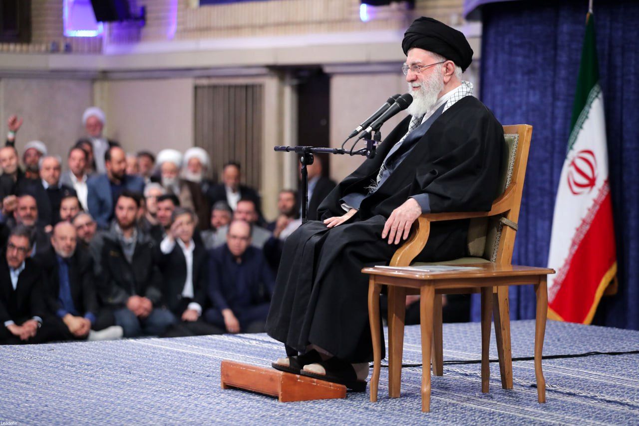 تصاویری از دیدار مردم آذربایجان شرقی با رهبر انقلاب