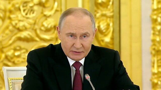 پوتین: بریکس از ارزهای ملی استفاده می‌کند